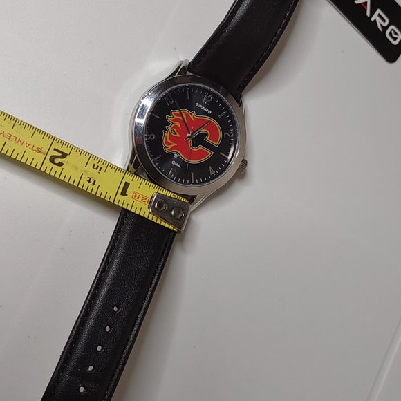 Calgary Flames Watch With Leather Band - Picture 15 of 15